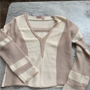 Elegant V-Neck Sweater in Cream and Tan